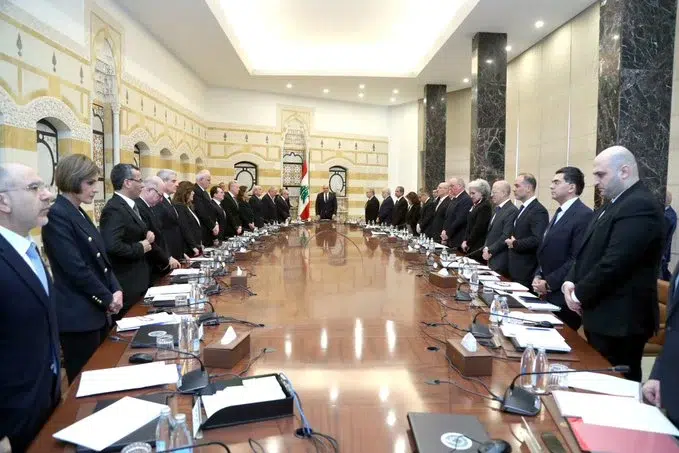 لبنان على شفا قرار مصيري في الثلاثاء الفاصل إستقرار أم إنتحار؟ 